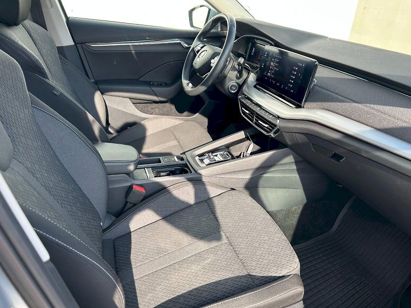 Škoda Octavia (2023) M-HEV STY TS 110/1.5 A7F - fotka 11 z 26