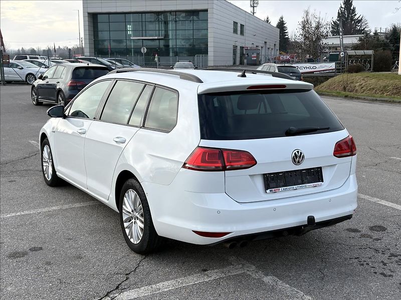 Volkswagen Golf 2,0 TDi 110kW CUP,Navi,Výhřev - fotka 40 z 40