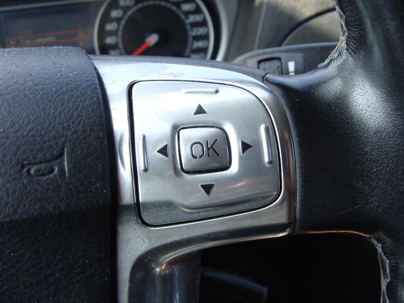 Ford S-MAX 2.2 TDCi,129 kW,klima,nová STK - fotka 9 z 20