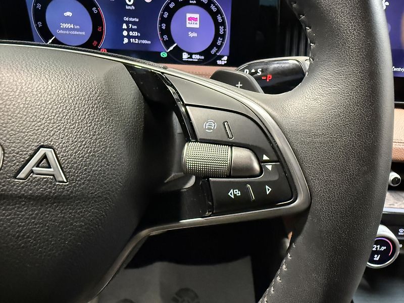 Škoda Superb 1.5 TSI 110kW ACT L&K DSG - fotka 11 z 19