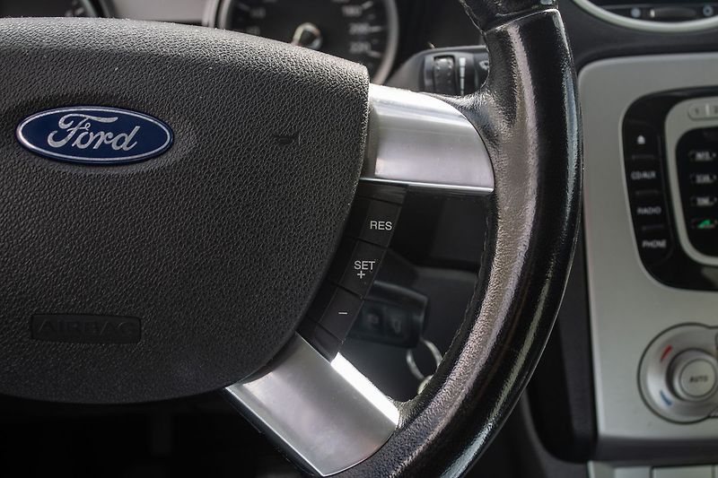 Ford Focus - fotka 15 z 19