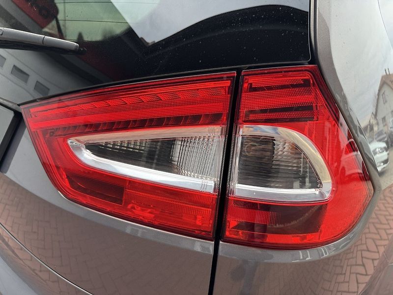 Ford Galaxy (2013) 2.0TDCi Navi Digi Klima - fotka 39 z 46