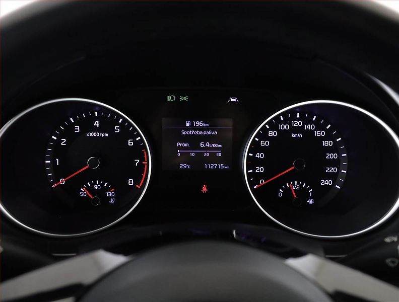 Kia Ceed (2019) 1.4 T-GDI, Serv.kniha - fotka 9 z 19