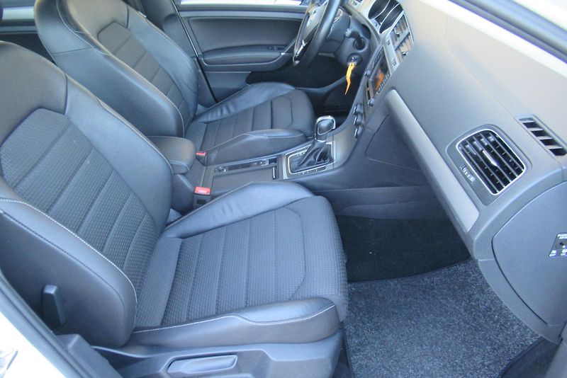 Volkswagen Golf 1.4 TSi DSG AUT.KLIMA PŮVOD ČR - fotka 21 z 27