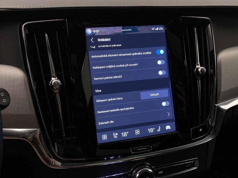 Volvo V90 T8 AWD RECHARGE DARK ULTRA - fotka 55 z 65