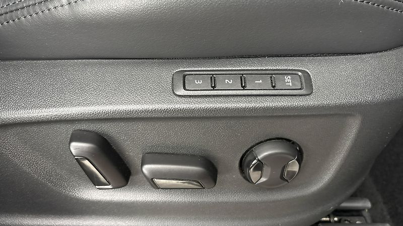 Škoda Kodiaq 2.0 TDI DSG 4x4 L&K - fotka 23 z 32