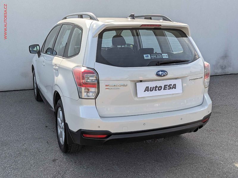 Subaru Forester (2017) 2.0i 4x4, 1.maj,ČR, AC, TZ - fotka 6 z 17