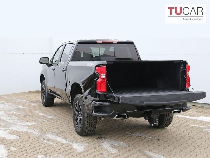 Chevrolet Silverado (2025) 6.2 V8 Trail Boss Z71 - fotka 5 z 47