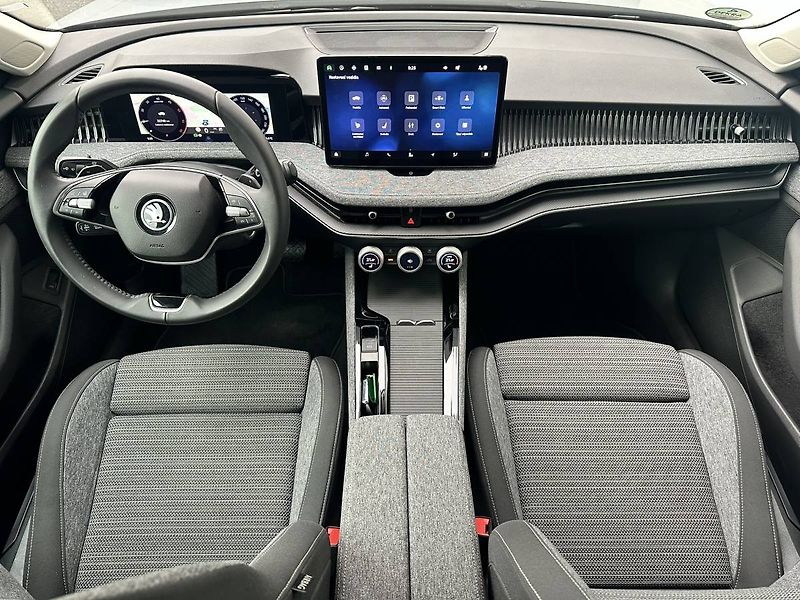 Škoda Superb Combi Selection 2,0TDI 110kW D - fotka 5 z 34