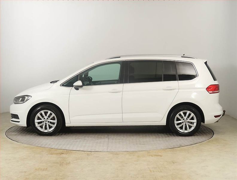 Volkswagen Touran (2018) Comfortline 1.4 TSI, Automat - fotka 3 z 22