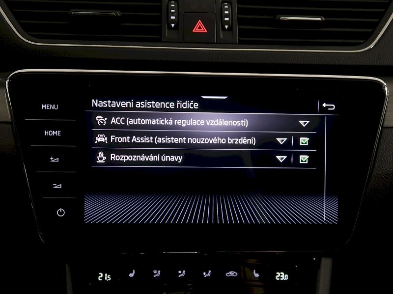 Škoda Superb (2022) iV STYLE 1.4TSI 160KW DSG TAŽN - fotka 29 z 44