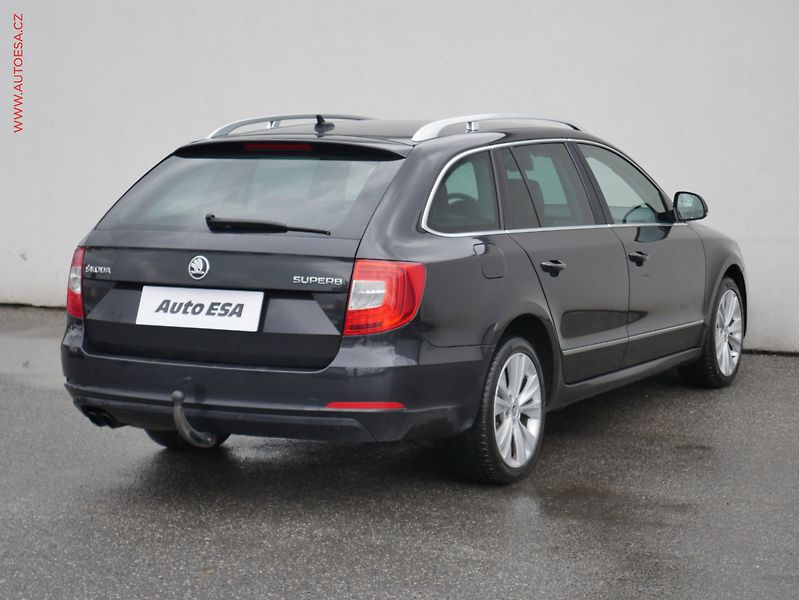 Škoda Superb (2014) 2.0 TDi, xenon, kůže - fotka 4 z 22