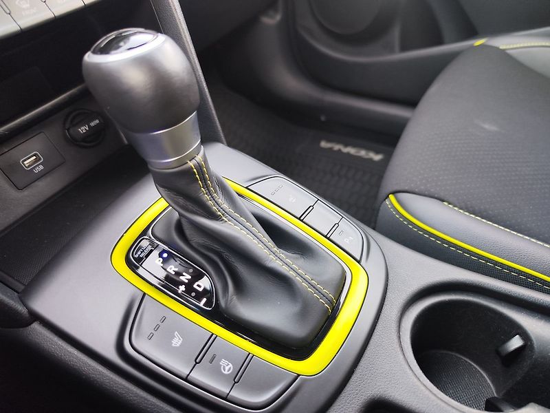 Hyundai Kona 1.6 GDI/104kW Mystic Lime DCT - fotka 20 z 33