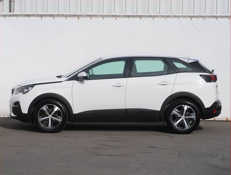 Peugeot 3008 (2020) 1.2 PureTech, Serv.kniha - fotka 3 z 22
