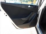 Volkswagen Passat 2,0 TDi  Comfort - náhled 19