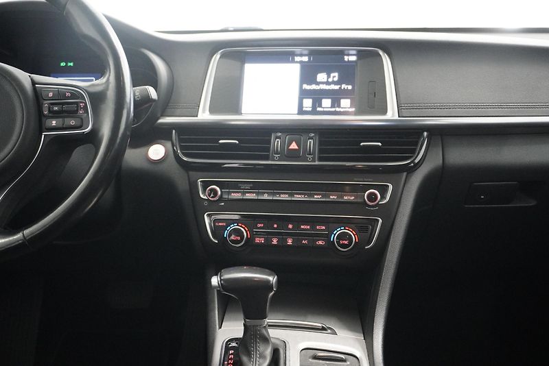 Kia Optima  SW 2,0 GDI PHEV AUT, - fotka 27 z 35