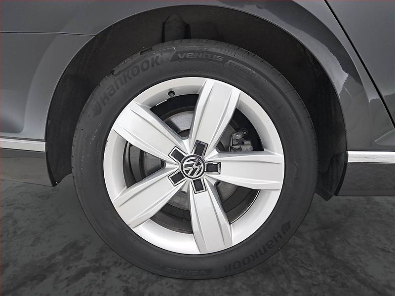 Volkswagen Passat (2020) 2.0 TDI, Automat, Serv.kniha - fotka 15 z 22