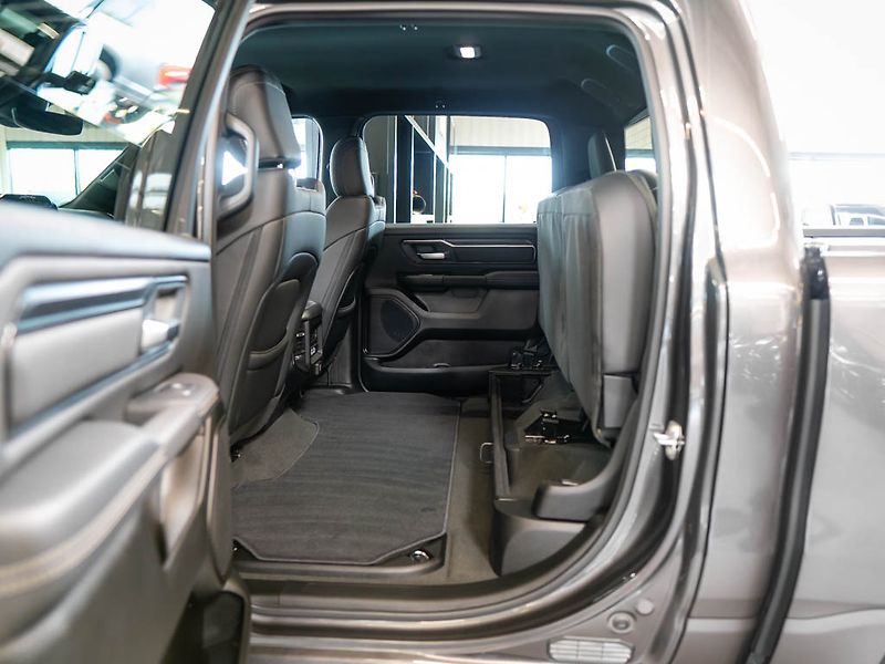 Dodge RAM (2024) 5.7 eTorque Sport 6 Lift - fotka 33 z 34
