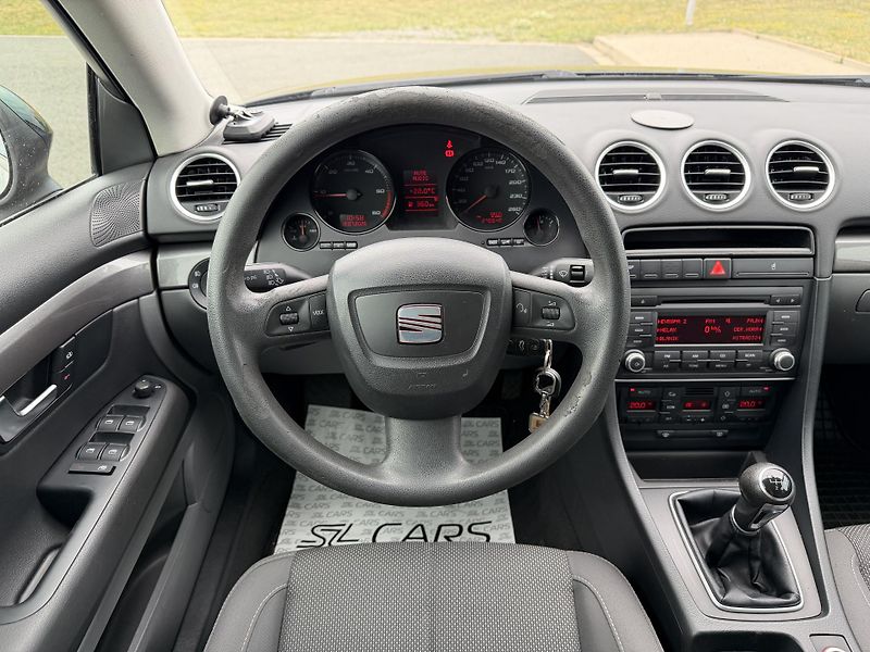 Seat Exeo 2.0 TDI KLIMA ROZVODY 2X KOLA - fotka 12 z 31