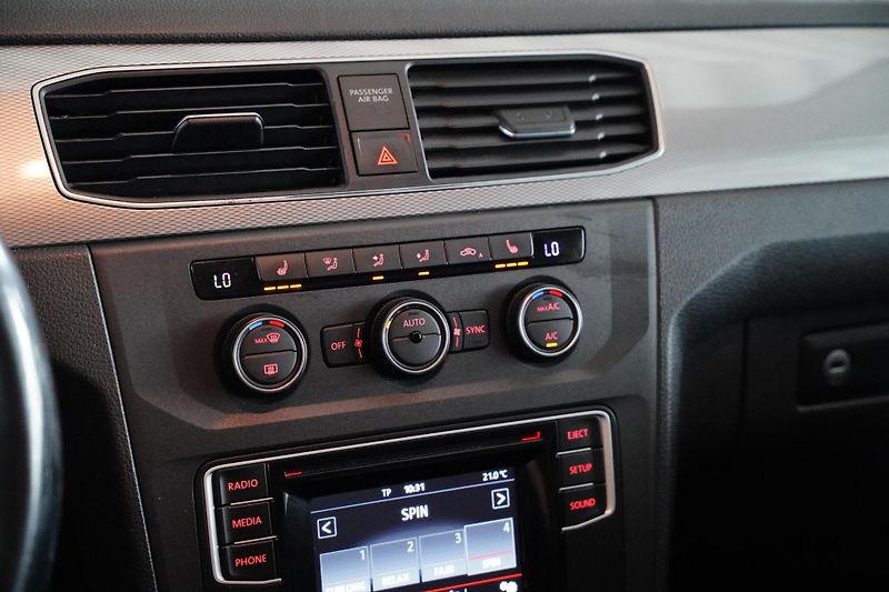 Volkswagen Caddy - fotka 20 z 24