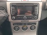 Volkswagen Passat (2006) 2.0 TDI, Tempomat - náhled 12