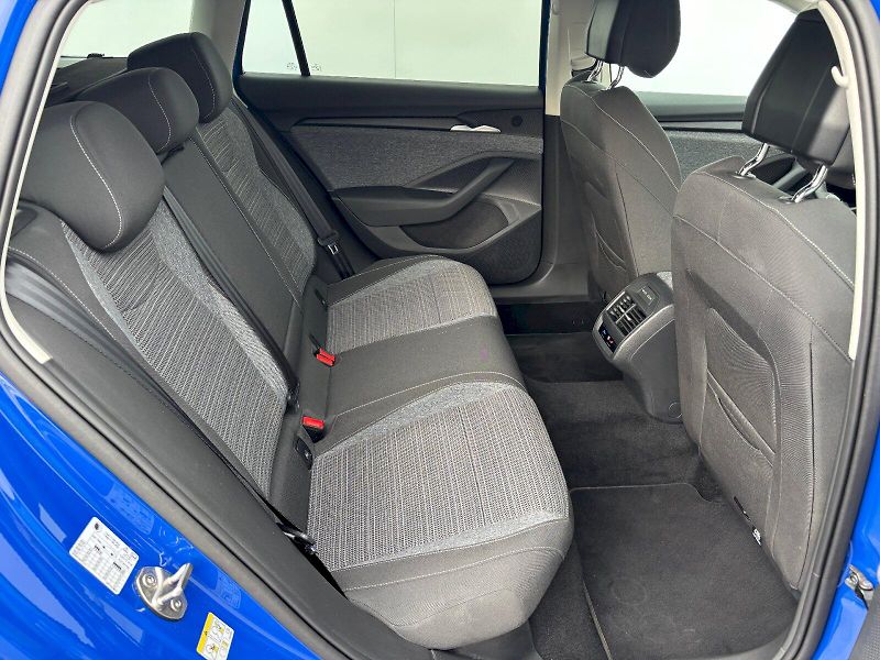 Škoda Superb (2024) 1.5 TSI 110kW DSG Selection - fotka 27 z 35