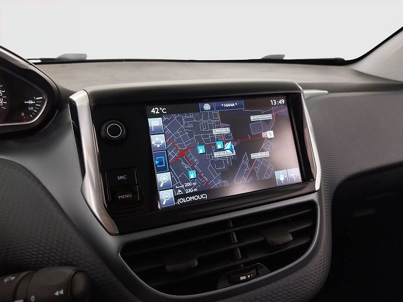Peugeot 208 (2016) 1.2 PureTech, Navi, Tempomat - fotka 13 z 19