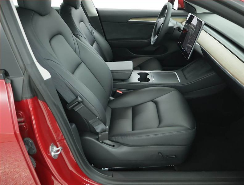 Tesla Model 3 (2021) Long Range 4WD 79kWh, SoH 92% - fotka 9 z 22