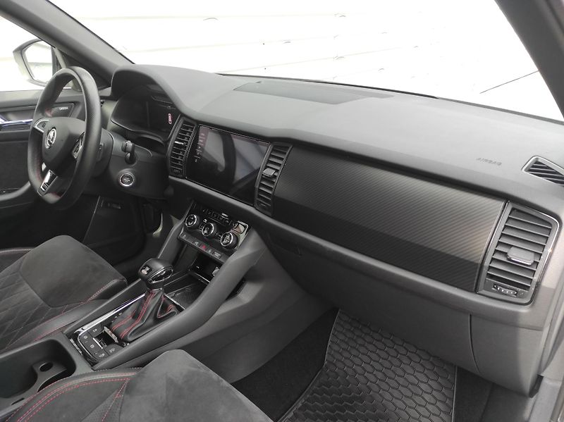 Škoda Kodiaq 2,0TDi RS,4x4,DSG,7 míst,TZ - fotka 21 z 69