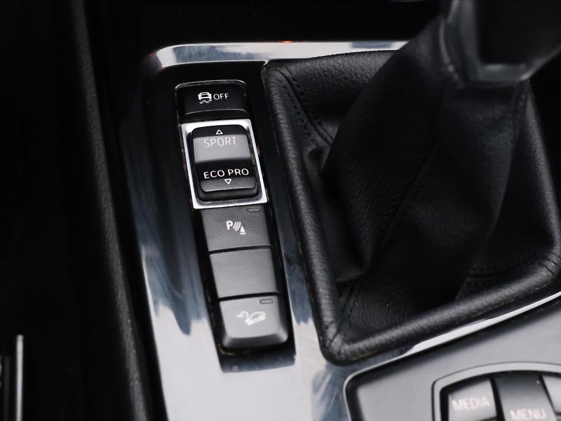 BMW X1 2,0 20d 140kW xDrive Kůže Navi - fotka 23 z 32