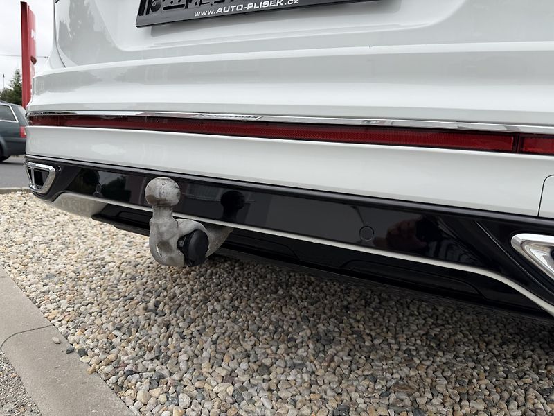 Volkswagen Tiguan Allspace R-Line 2,0 TDi/110kW 4x4 DSG  - fotka 101 z 106