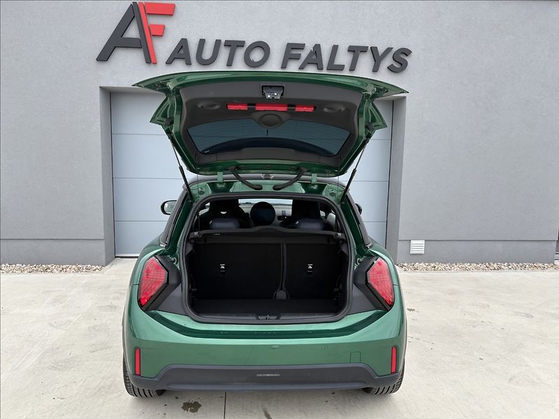 Mini Cooper C 115 KW AUTOMAT JCW CZ 1 - fotka 28 z 29