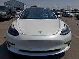 Tesla Model 3 (2021) Auto na cestě - náhled 4