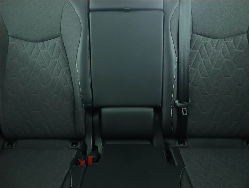 Volkswagen Tayron (2025) 1.5 eTSI - fotka 10 z 19