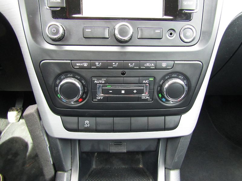 Škoda Yeti (2014) 1.2 TSI NAVI CAR-PASS - fotka 32 z 37