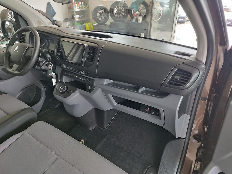 Citroën SpaceTourer (2017) 2,0HDI,130KW,AUTOMAT,9MÍST,TAŽ - fotka 18 z 35