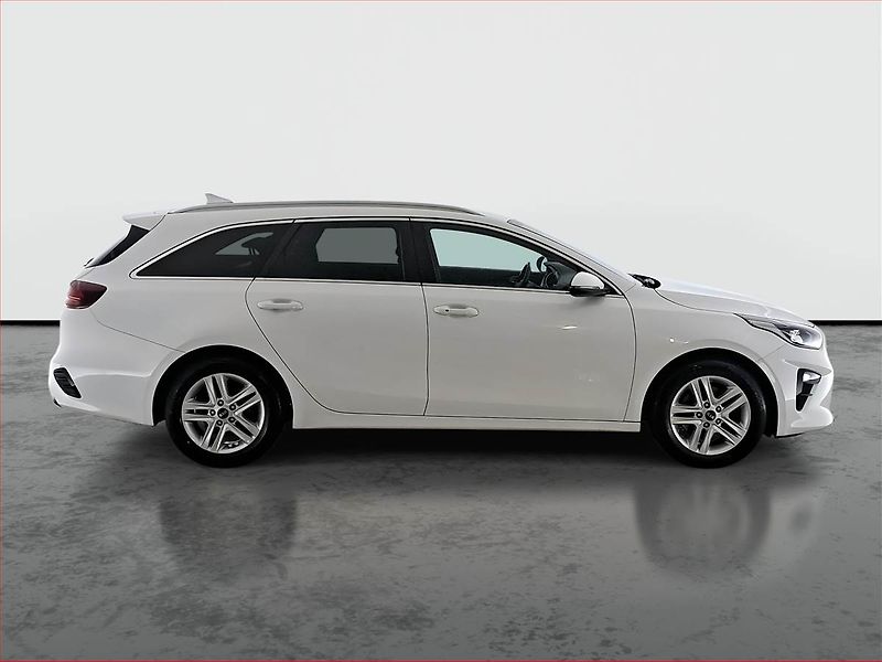 Kia Ceed (2021) 1.5 T-GDI, Automat, Serv.kniha - fotka 6 z 18