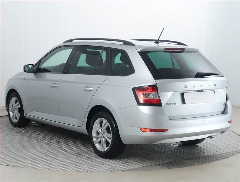 Škoda Fabia (2022) 1.0 TSI, ČR,1.maj, Serv.kniha - fotka 4 z 17