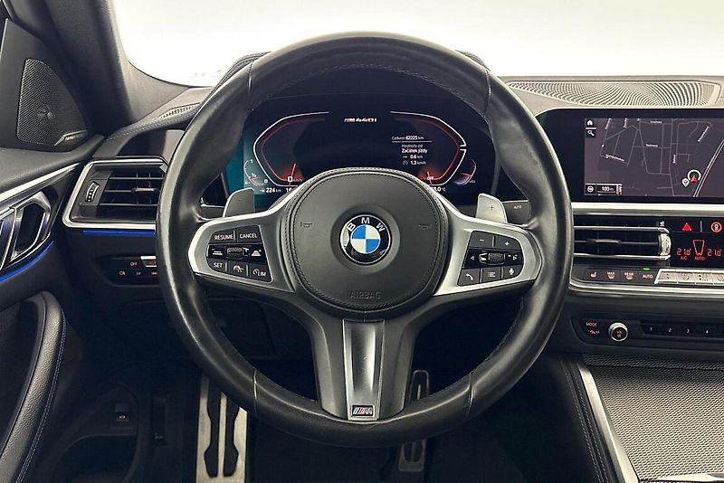 BMW Řada 4 M440i xDrive - fotka 19 z 23