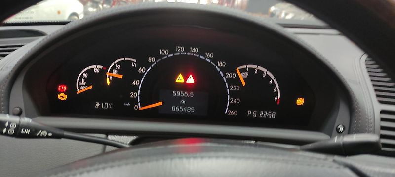Mercedes-Benz CL (1991) 500 C215 - fotka 11 z 38