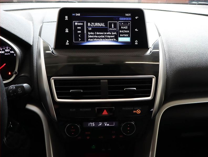 Mitsubishi Eclipse Cross (2019) 1.5 T-MIVEC, Serv.kniha - fotka 12 z 21