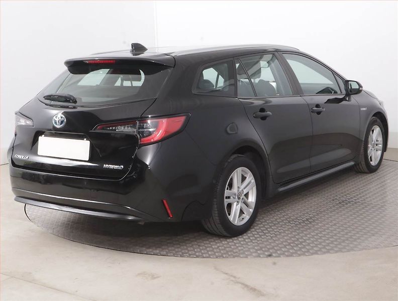 Toyota Corolla (2020) 1.8 Hybrid, Automat - fotka 5 z 16