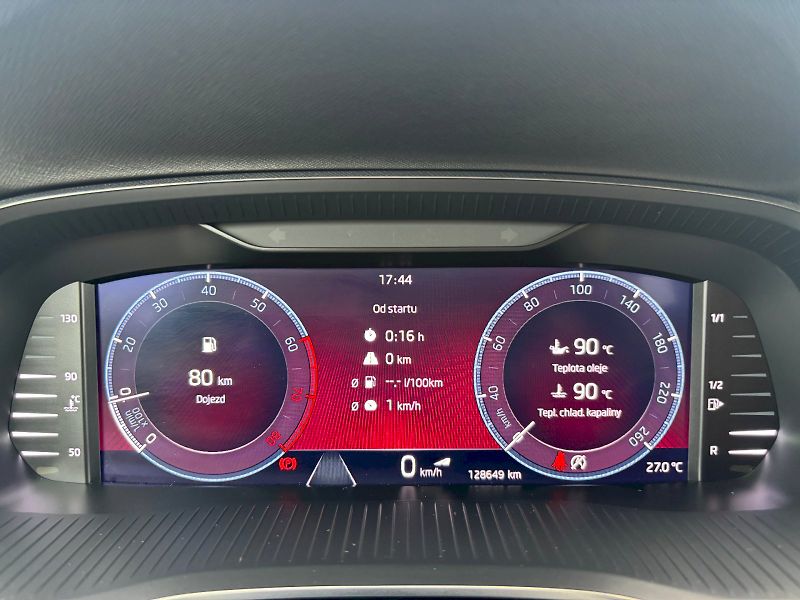 Škoda Octavia (2023) Combi 1.5 TSI 110kW Style - fotka 15 z 35