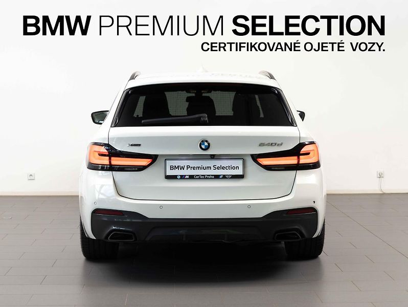 BMW Řada 5 540d xDrive - fotka 4 z 23