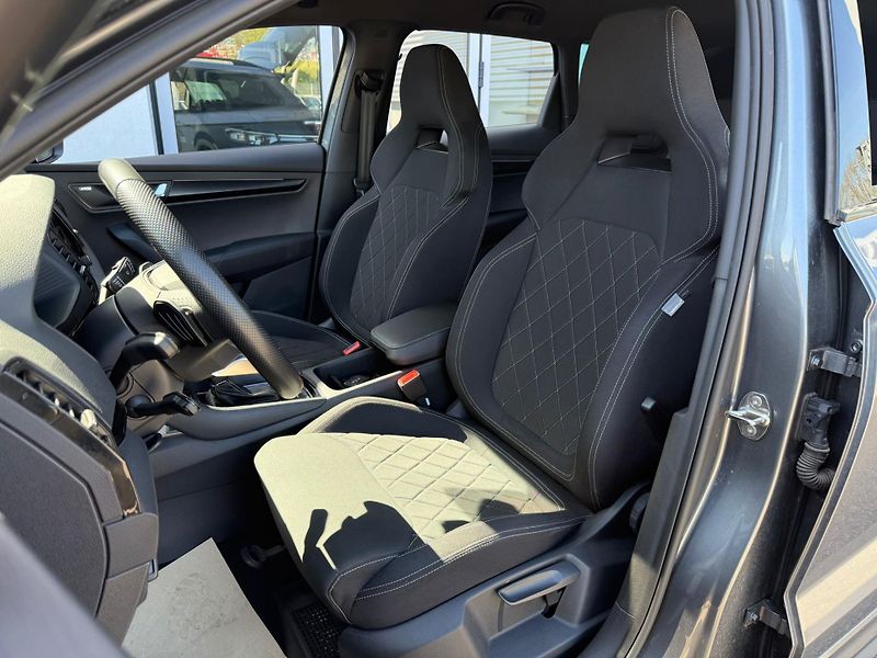 Škoda Karoq Sportline 2.0 TDI 110kw DSG 4x - fotka 8 z 26