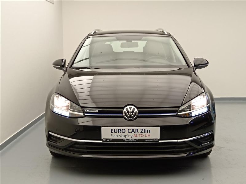 Volkswagen Golf 1,5   TGI Comfortline - fotka 2 z 16
