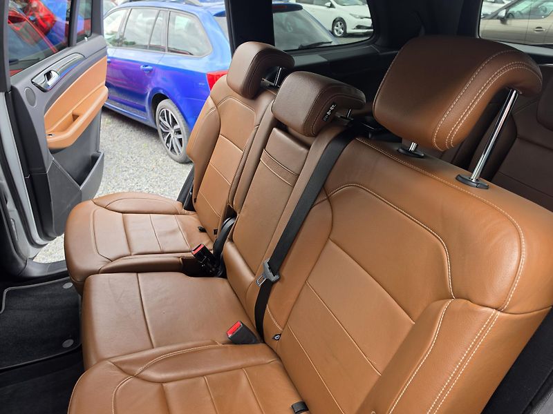 Mercedes-Benz GLS 350CDI 4-MATIC AMG Harman - fotka 12 z 27