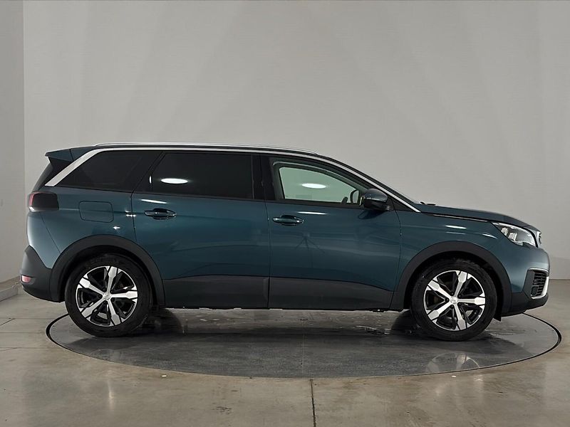 Peugeot 5008 Active, 7 míst - fotka 16 z 56