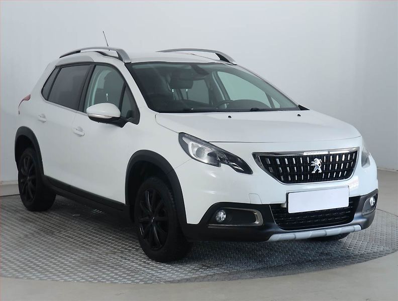 Peugeot 2008 (2019) 1.2 PureTech, ČR,1.maj - fotografie inzerátu