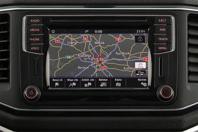 Volkswagen Amarok (2017) Aventura V6 3.0 TDI, 4X4 - fotka 14 z 16